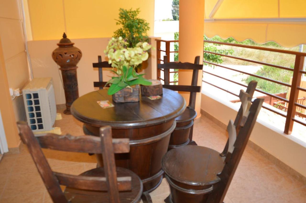 Villa Avatos - Near To The Port Of Rafina And The Airport Of Athens Agios Spyridon  Esterno foto