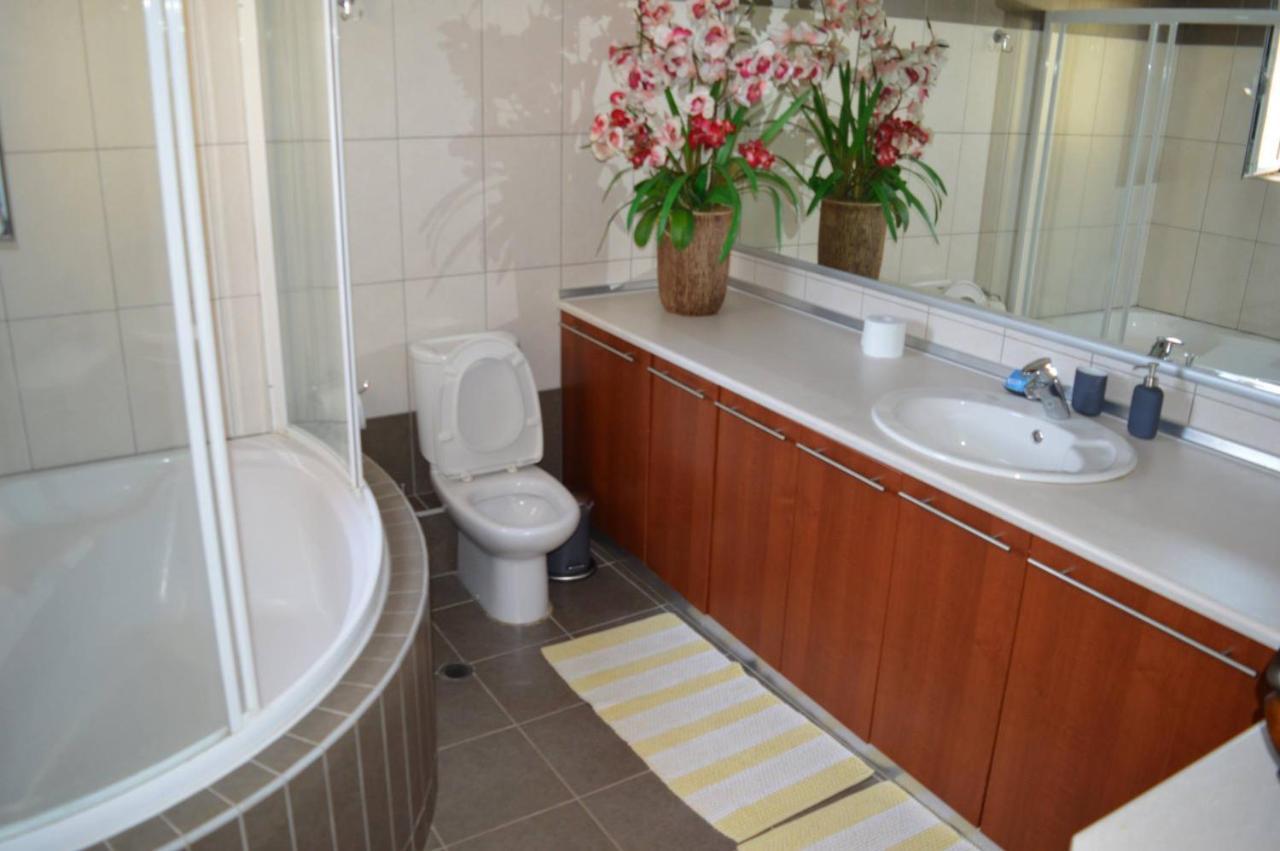 Villa Avatos - Near To The Port Of Rafina And The Airport Of Athens Agios Spyridon  Esterno foto